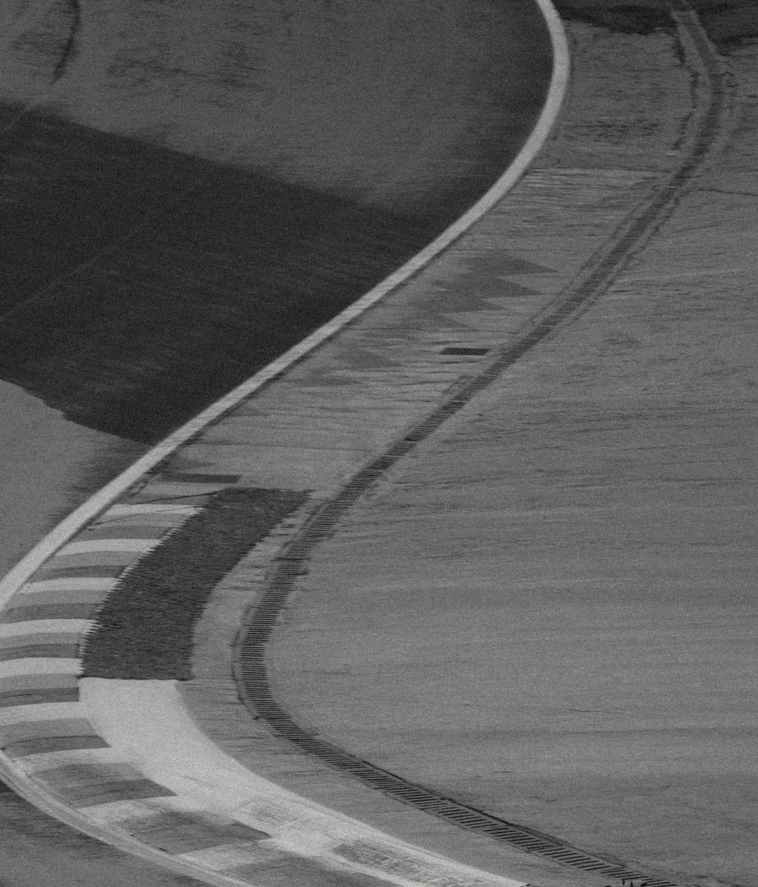 Curva de una pista vista desde arriba